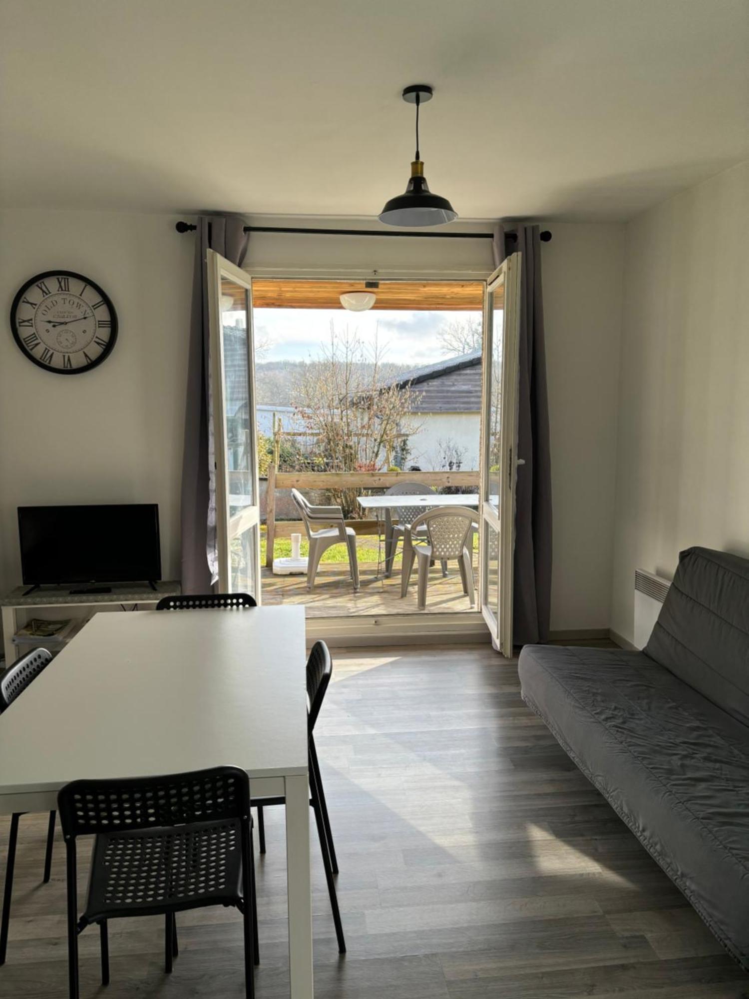 Studio Albert Avec Terrasse A Proximite De 메스 외부 사진